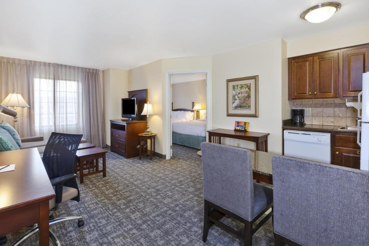 Staybridge Suites Lansing-Okemos By Ihg Kültér fotó